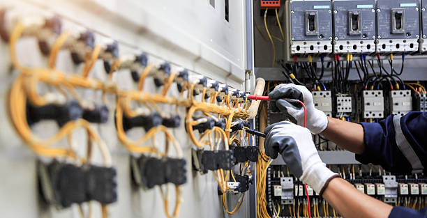 Professional Electrician technician working in Briar, TX